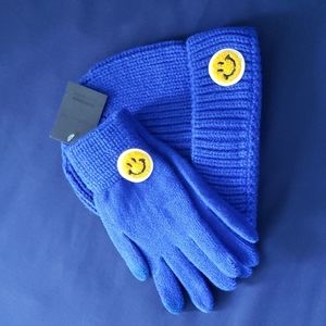 Winter Hat & Glove Set 🧤  Smile Face😊. Blue 💙 Super Warm